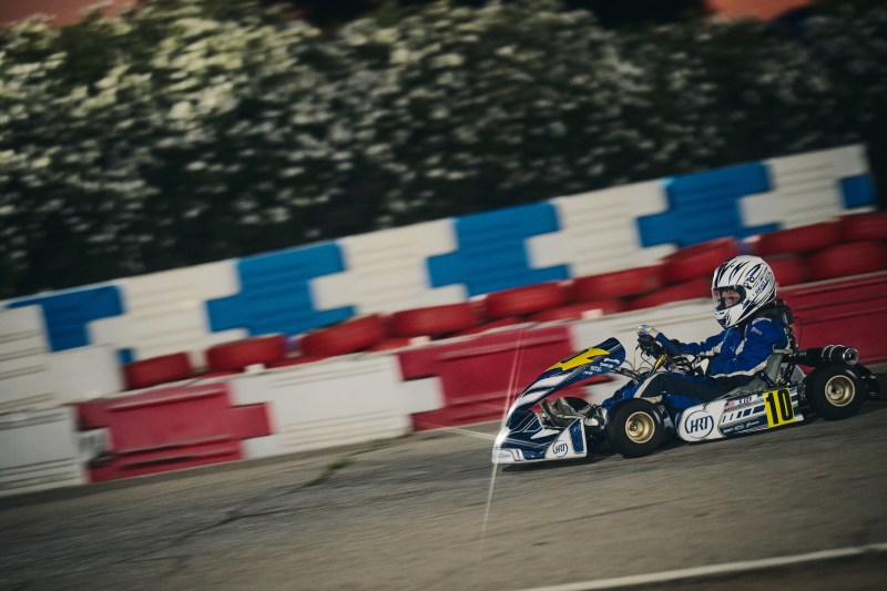 Reid Eck racing in the main at California Nights Round 2